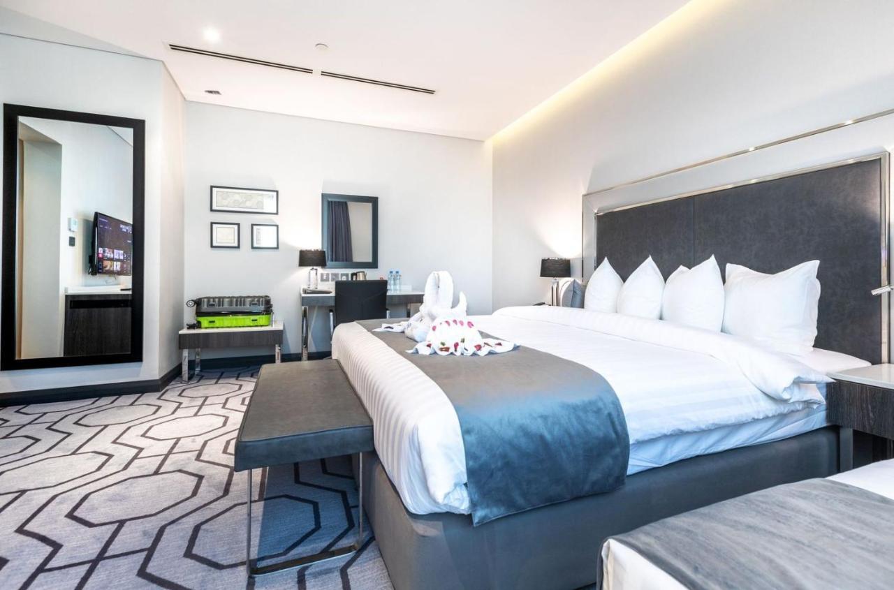 Blue Rose Hotel