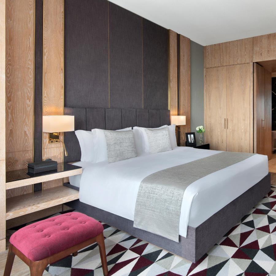 Hotel The Bentley Luxury &