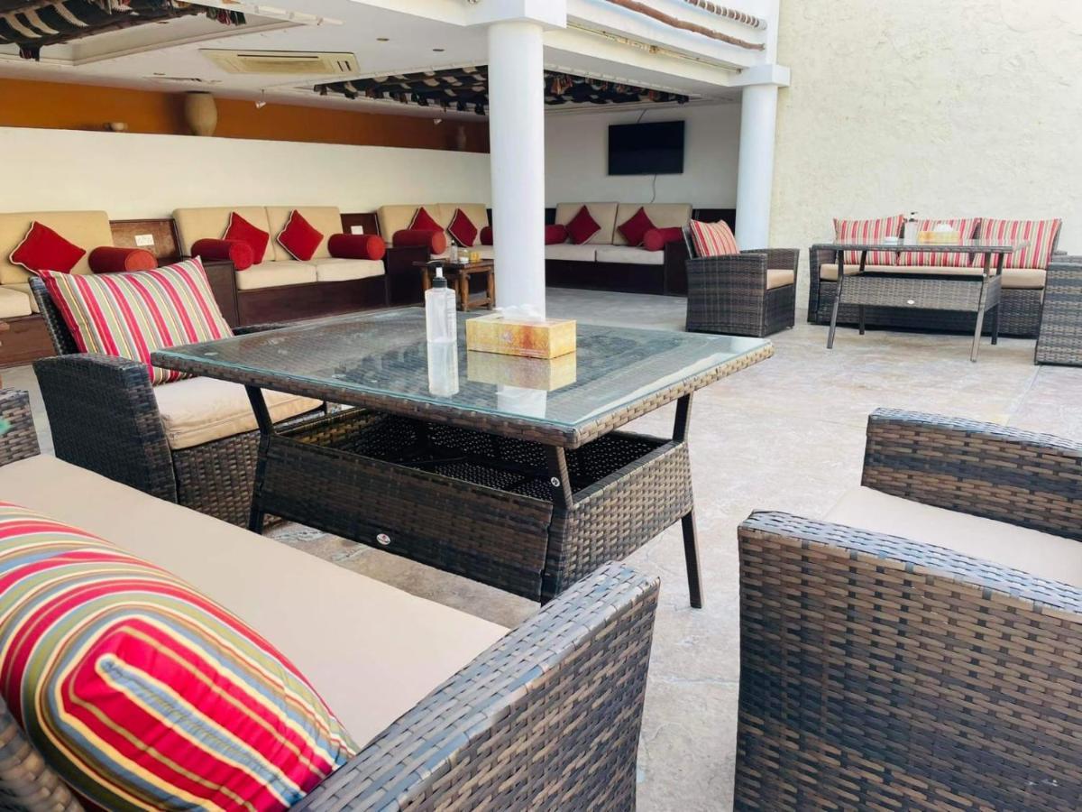 Al Liwan Aparthotel
