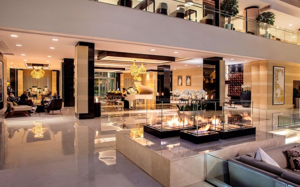 Hyatt Regency Oryx Hotel