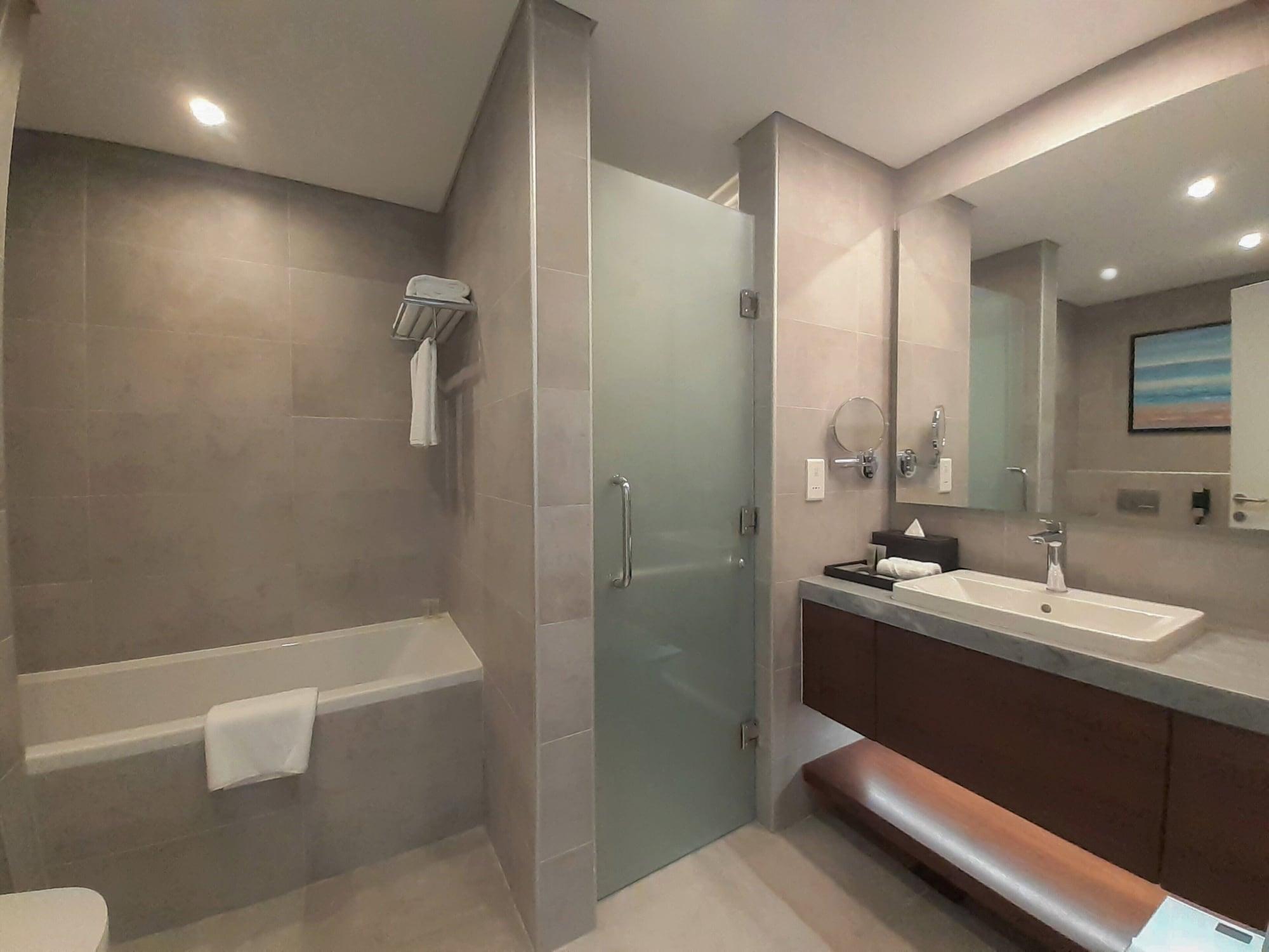 Hotel Somerset West Bay 5*