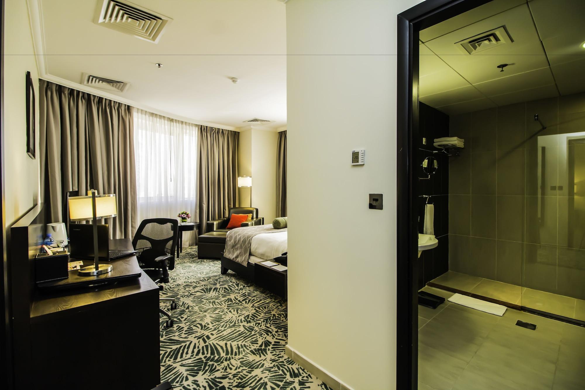 The Royal Riviera Hotel 4*