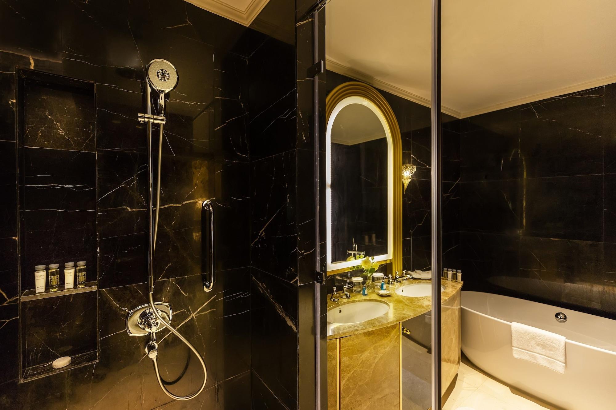 Ezdan Palace Hotel Doha