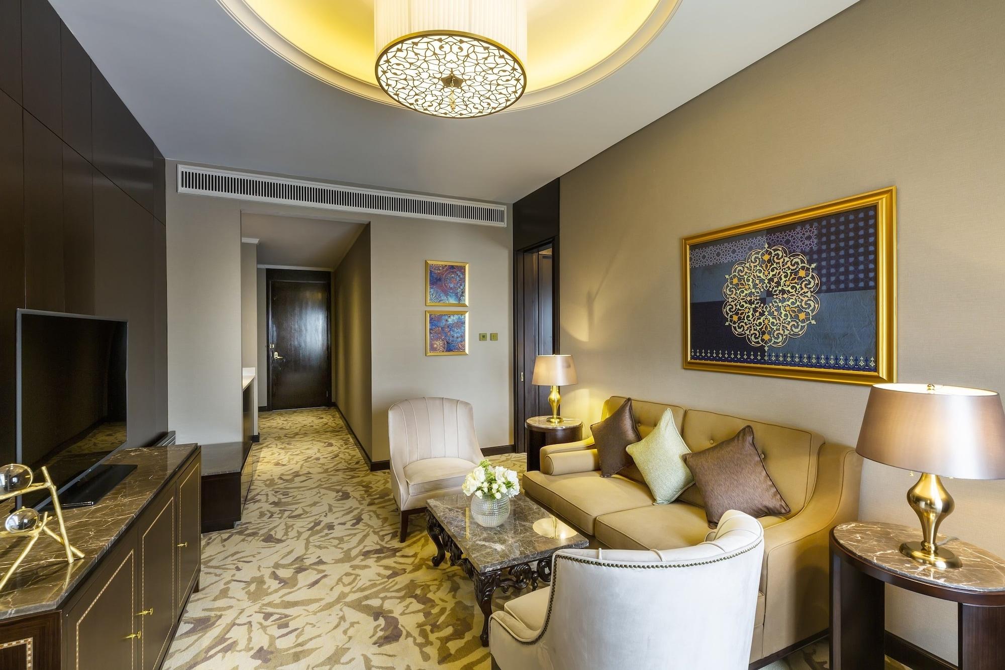 Ezdan Palace 5*
