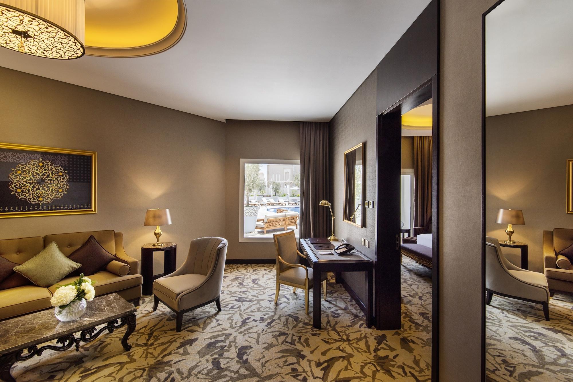 Ezdan Palace 5*