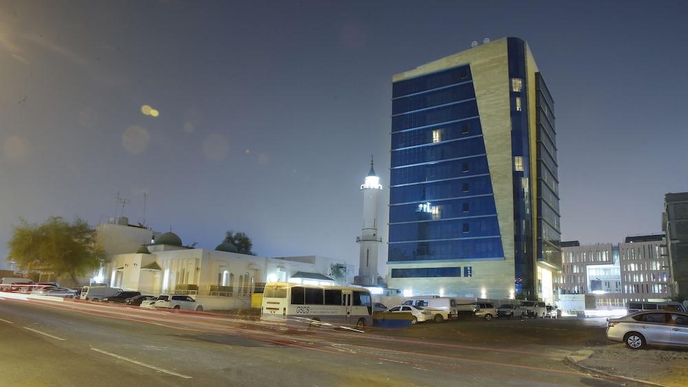 Hotel The Castle Premium Doha