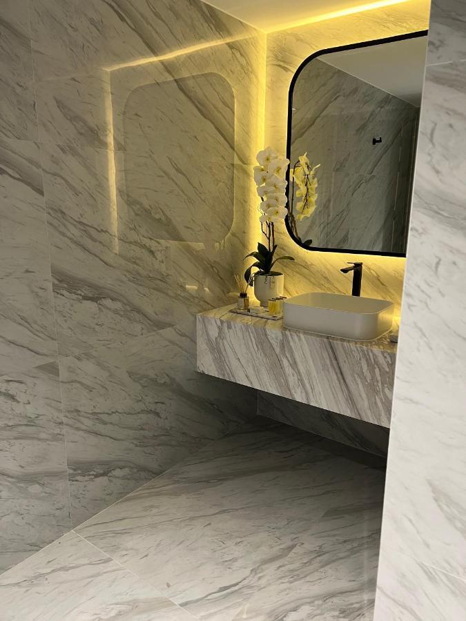 The Key - Luxury Apartment