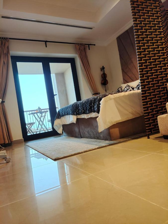 Sea View, Sunlit Studio In The Pearl