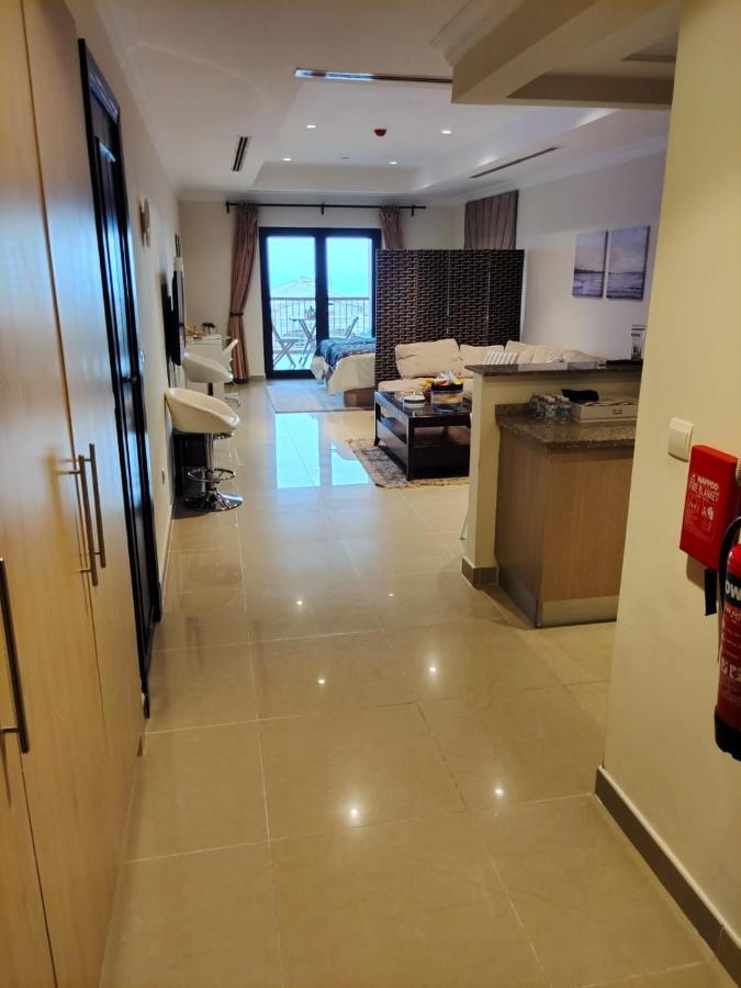 Sea View, Sunlit Studio In The Pearl Apartment Doha