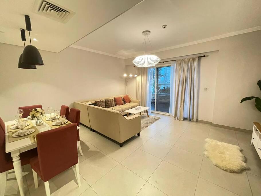 Apartment Unique 1 Bedroom Chalet Beach Front Doha