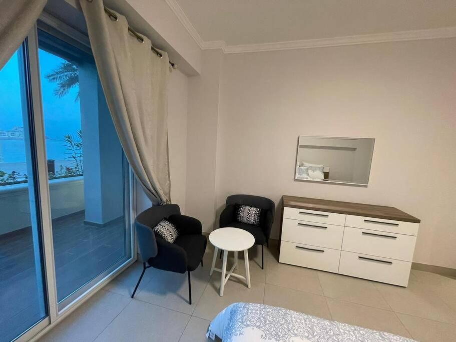Unique 1 Bedroom Chalet Beach Front * Doha