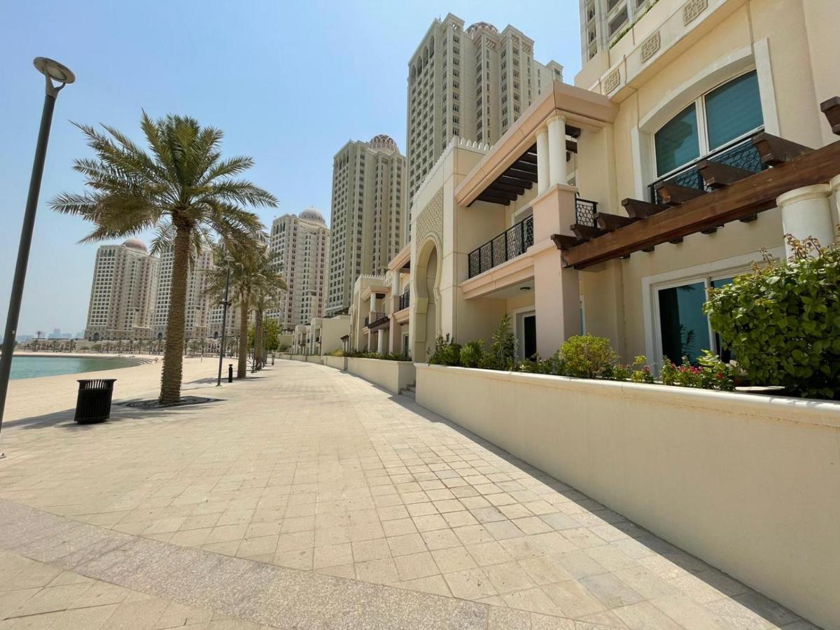 Apartment Unique 1 Bedroom Chalet Beach Front *
