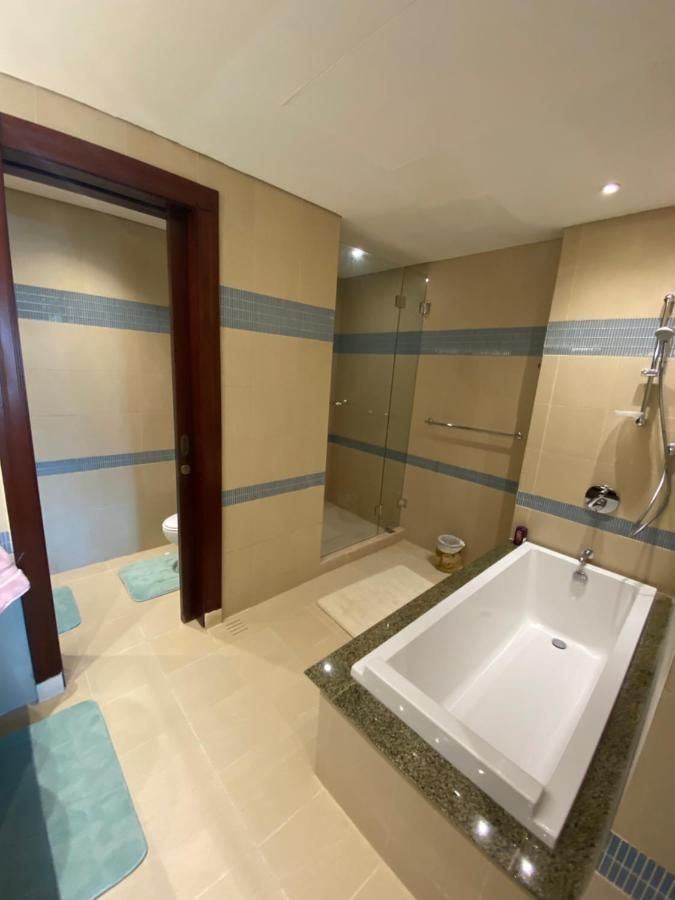 Luxury 2 Bedroom Apt In The Pearl With Marina View Apartment Doha
