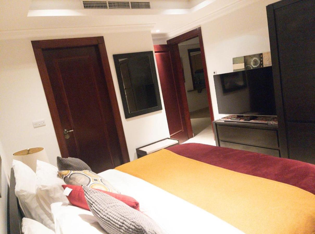 Luxury 2 Bedroom Apt In The Pearl With Marina View * Doha