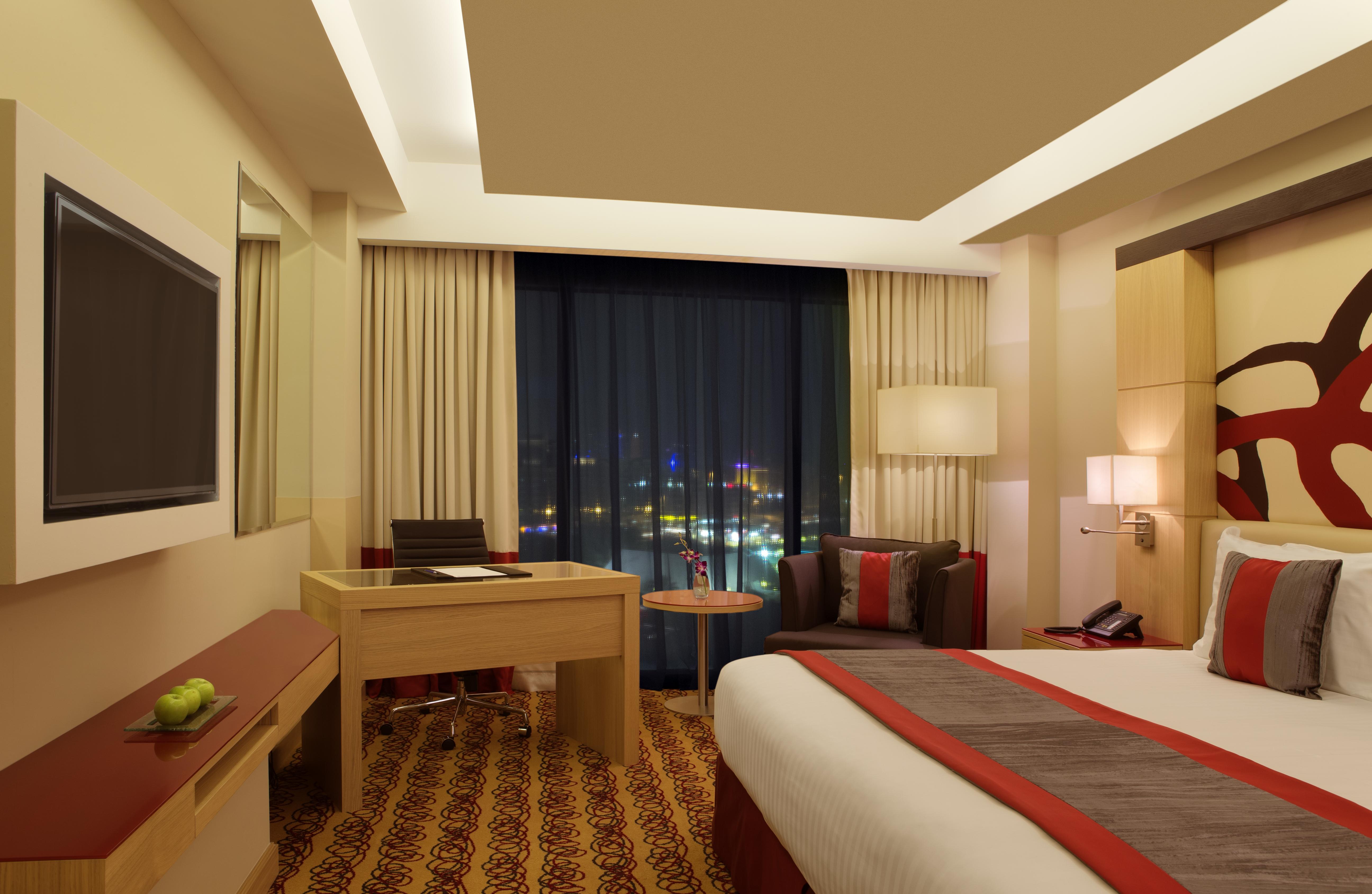 Radisson Blu Hotel, Hotel
