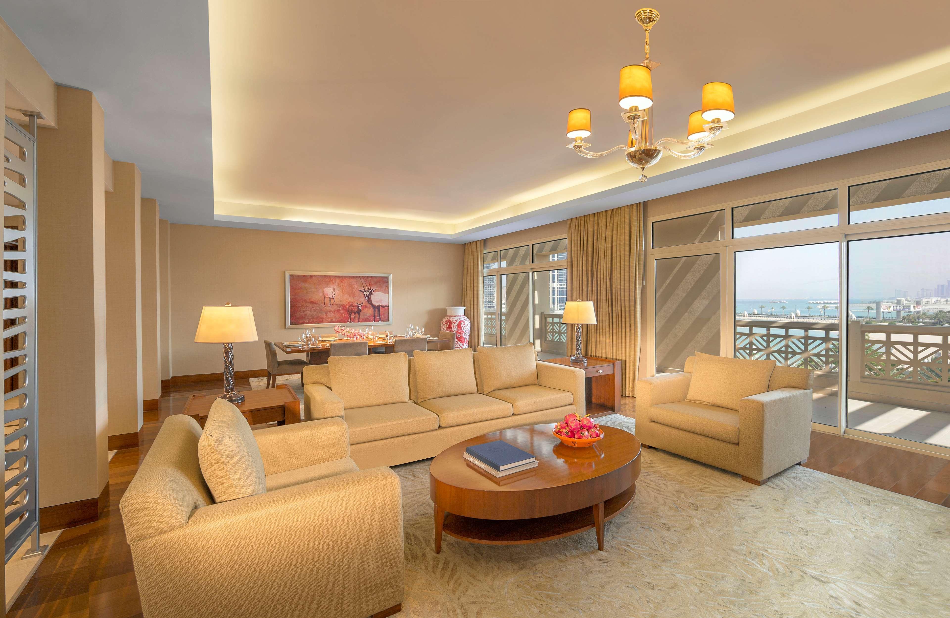 Grand Hyatt & 5*