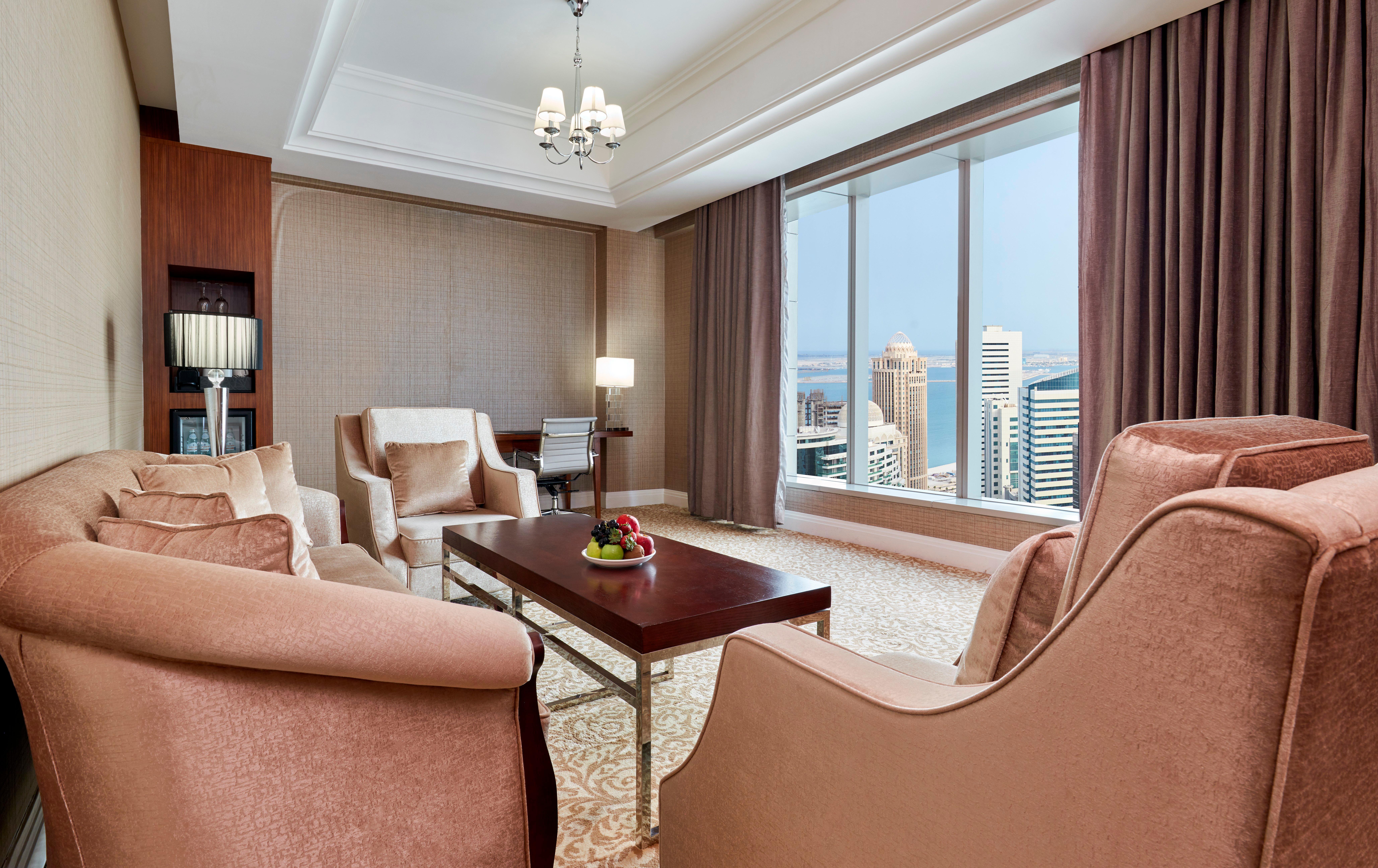 Plaza West Bay 5*