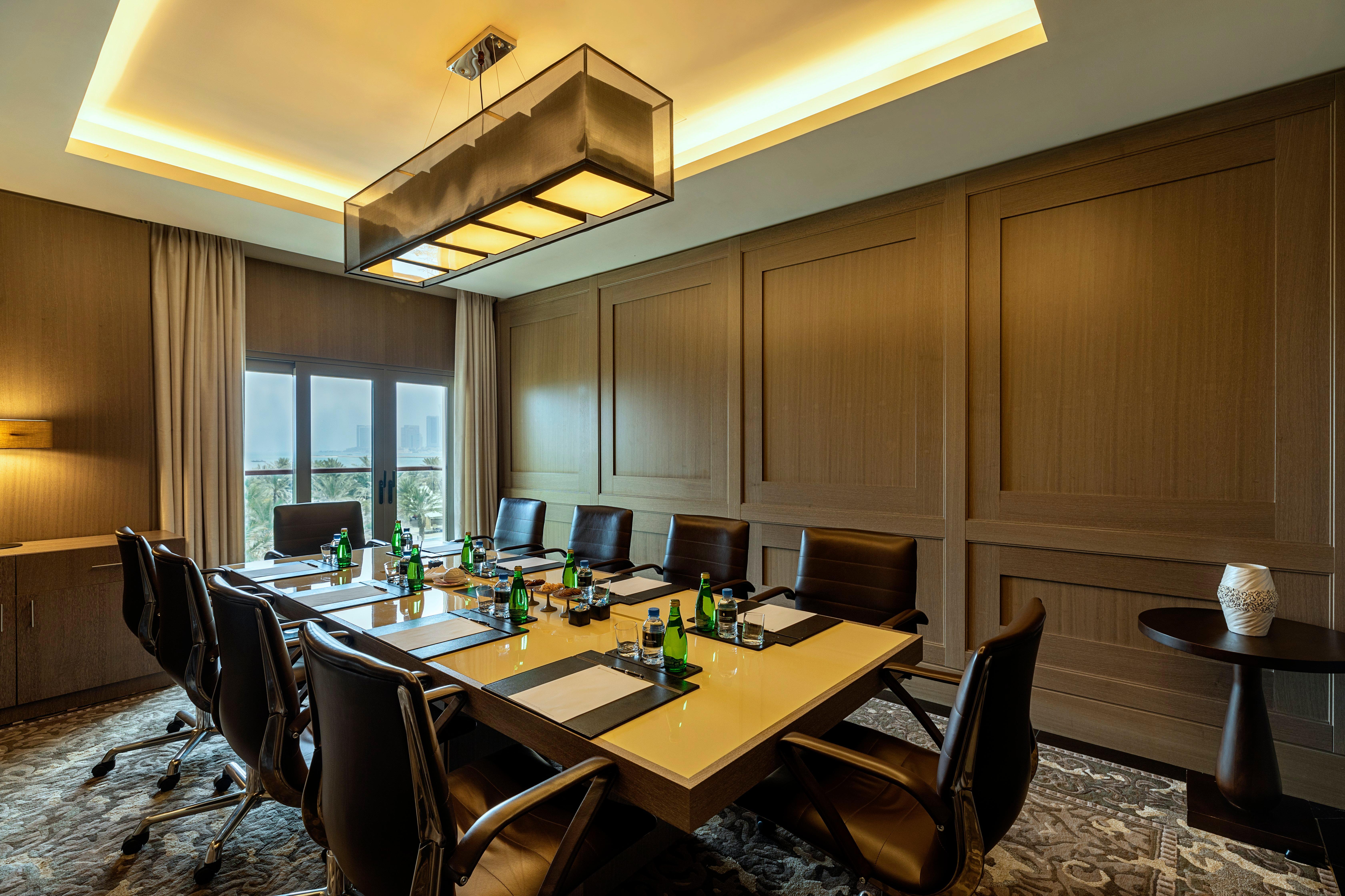 Intercontinental & By Ihg Resort Doha