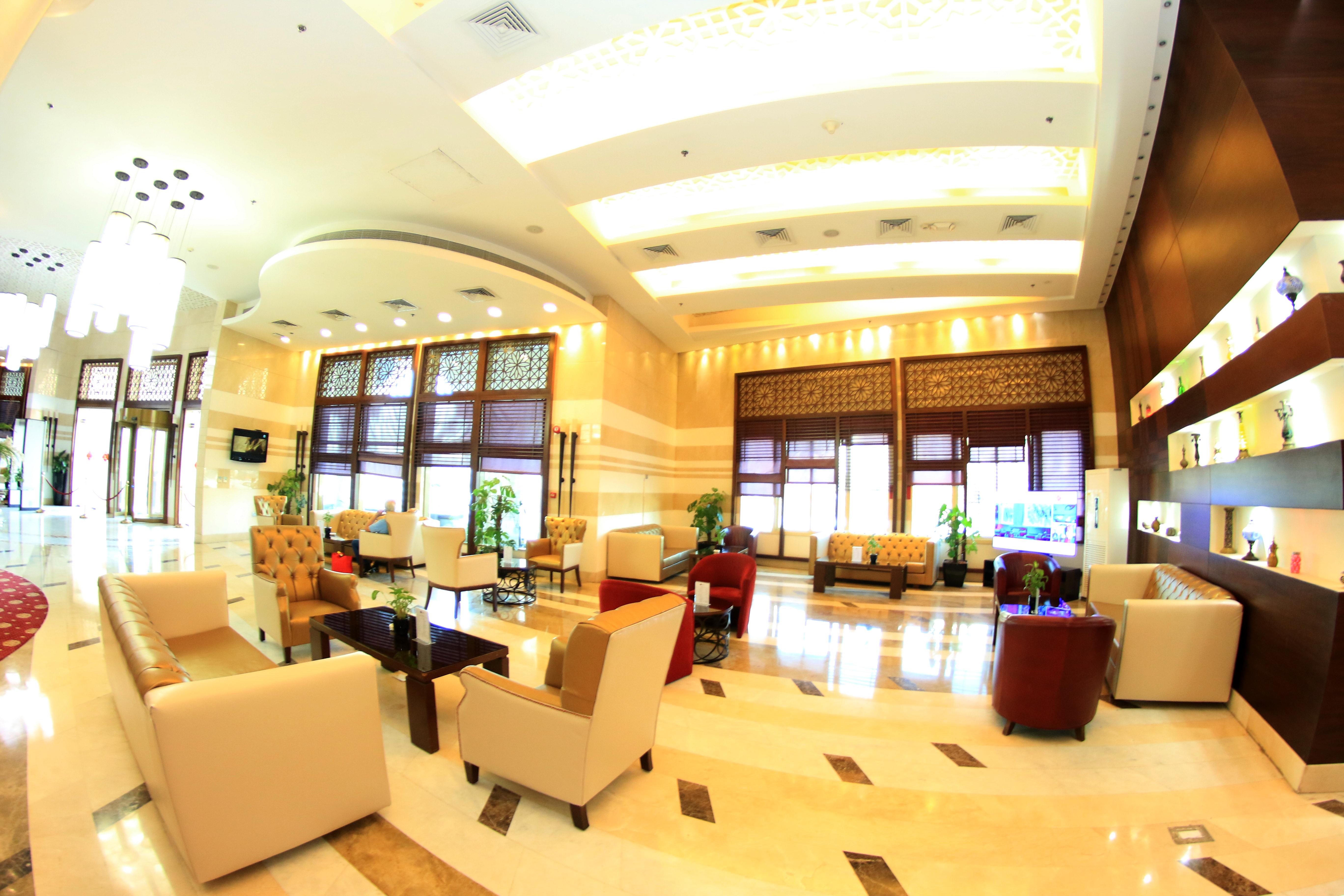 Hotel Grand Regal