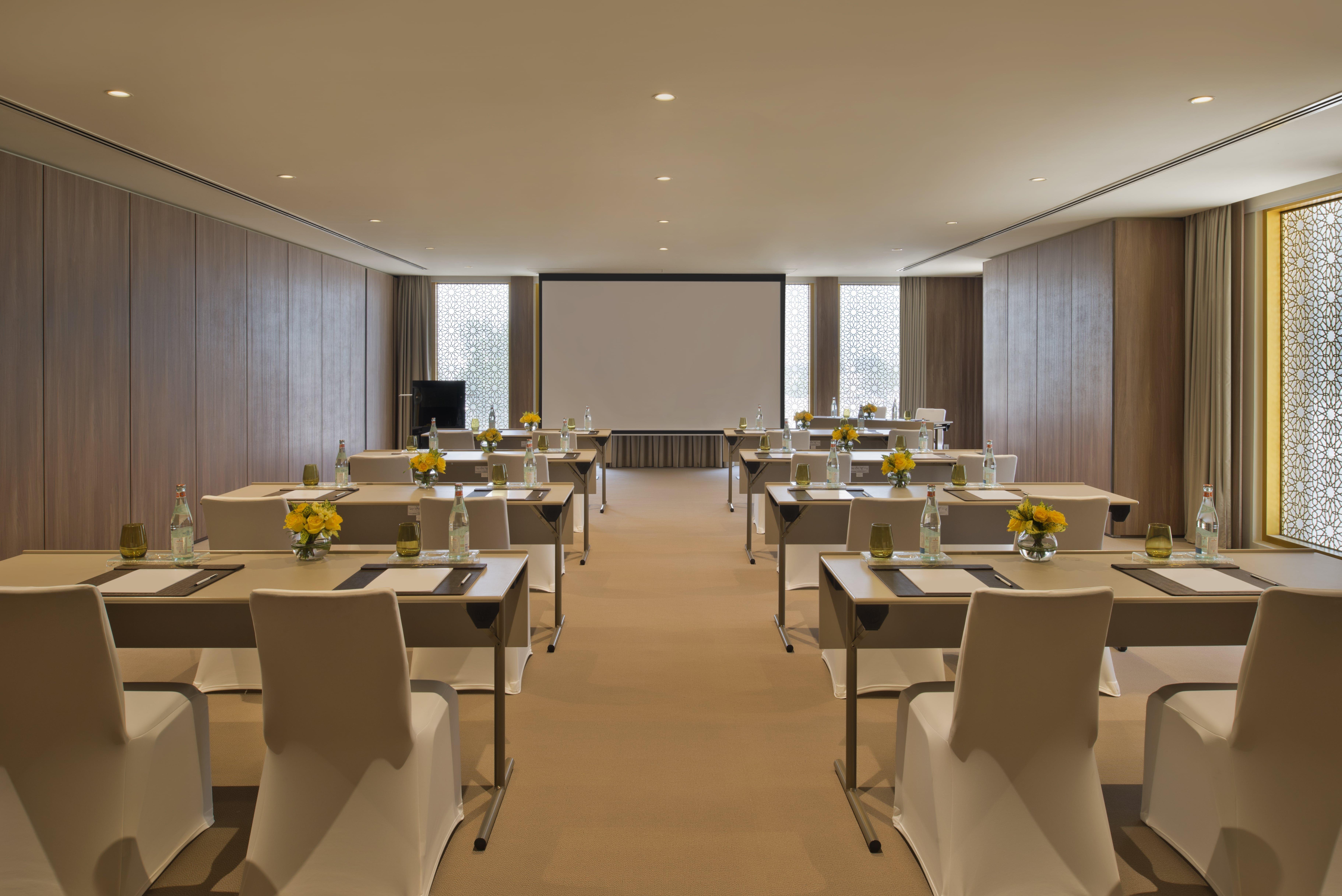 Voco Doha West Bay Suites By Ihg Hotel Doha