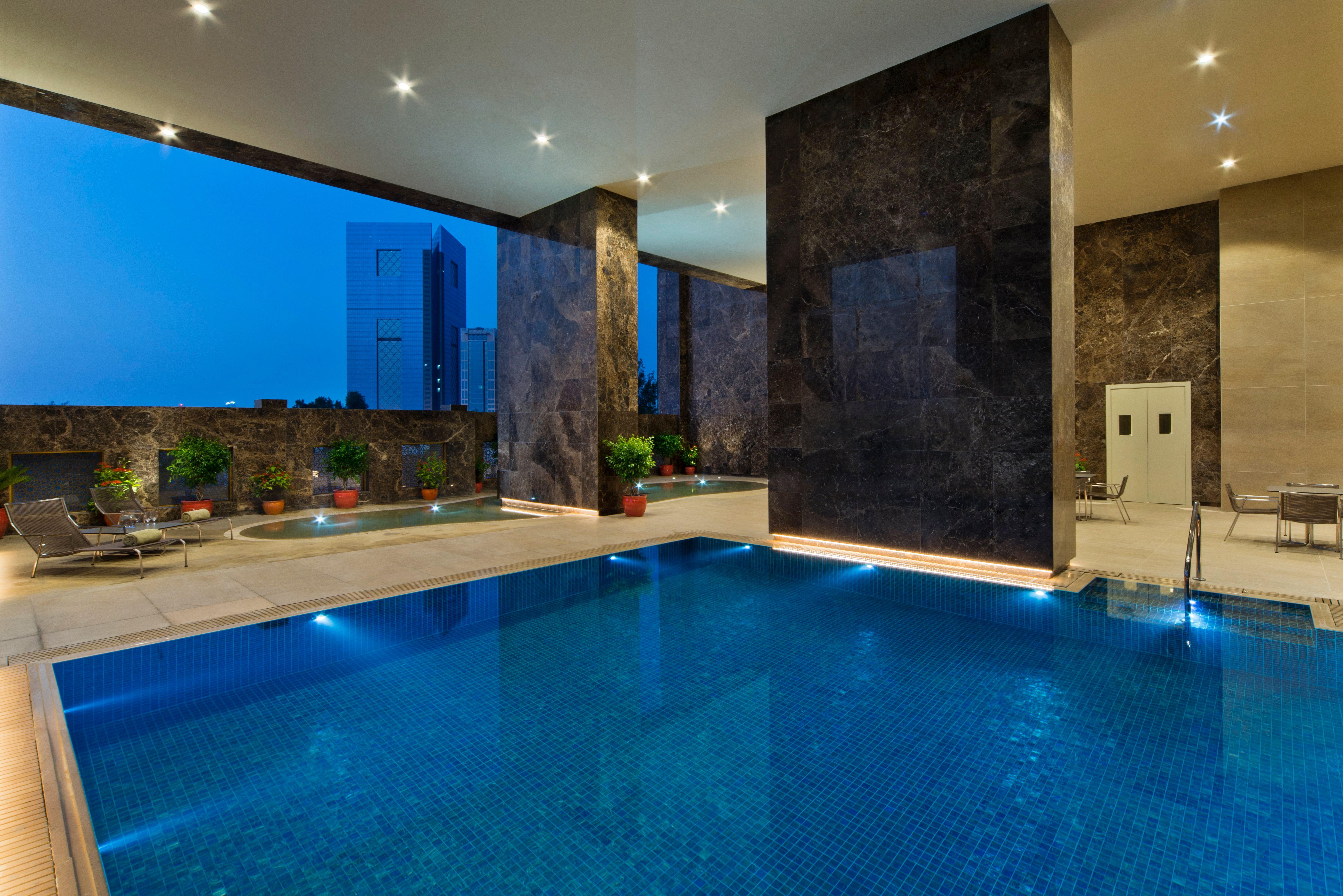 Voco Doha West Bay Suites By Ihg Hotel 5*