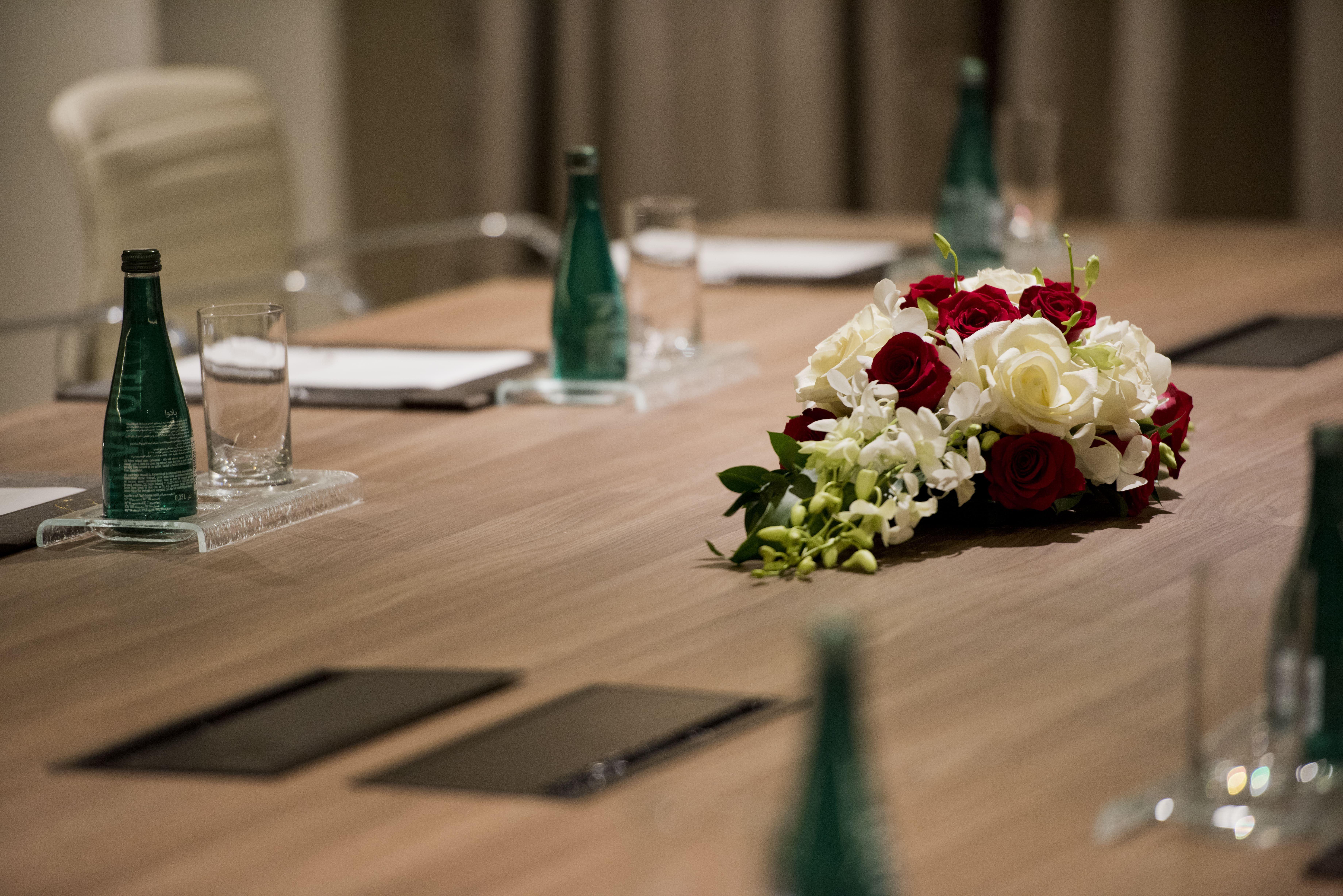 Voco Doha West Bay Suites By Ihg Hotel 5*