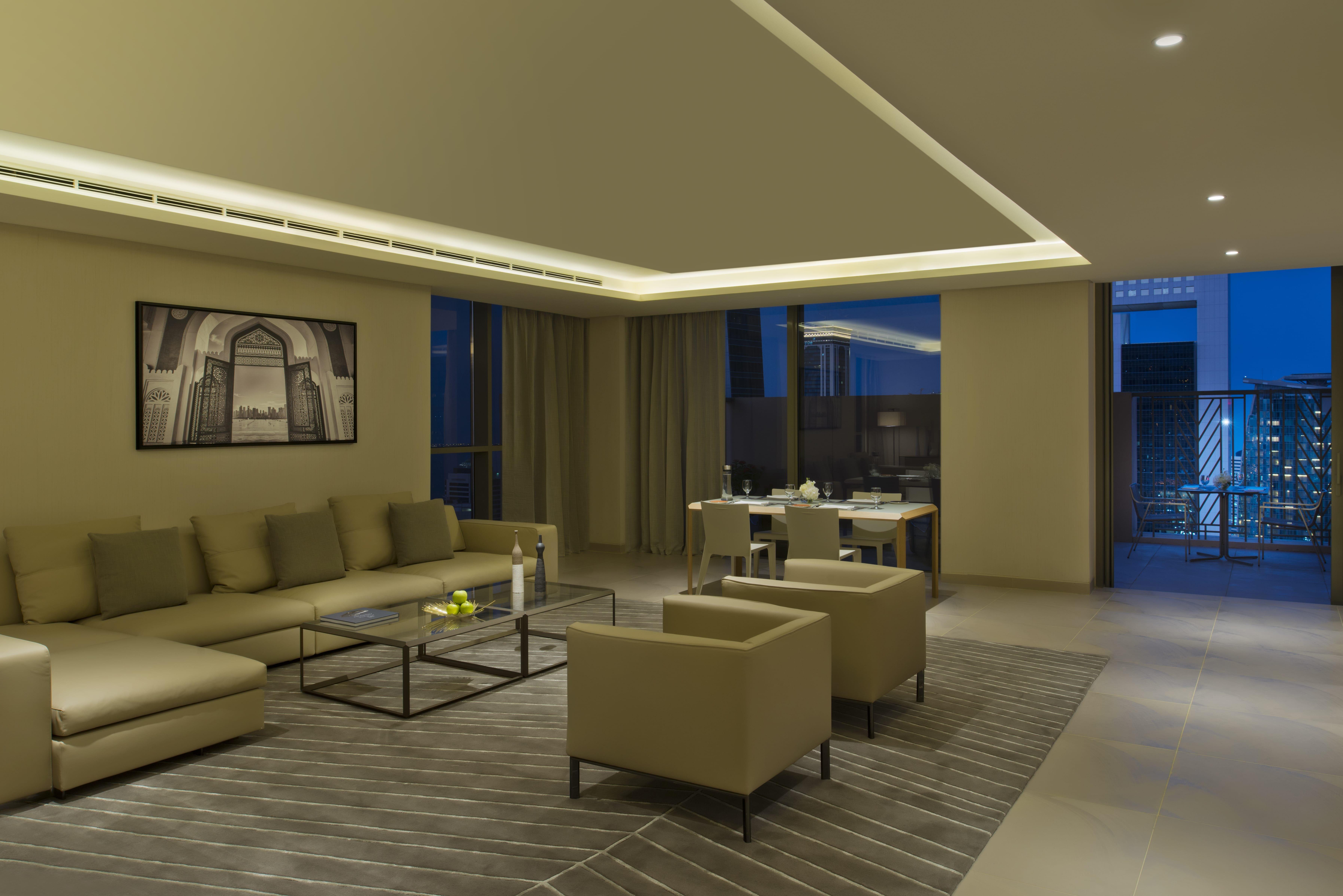 Hotel Voco Doha West Bay Suites By Ihg 5*