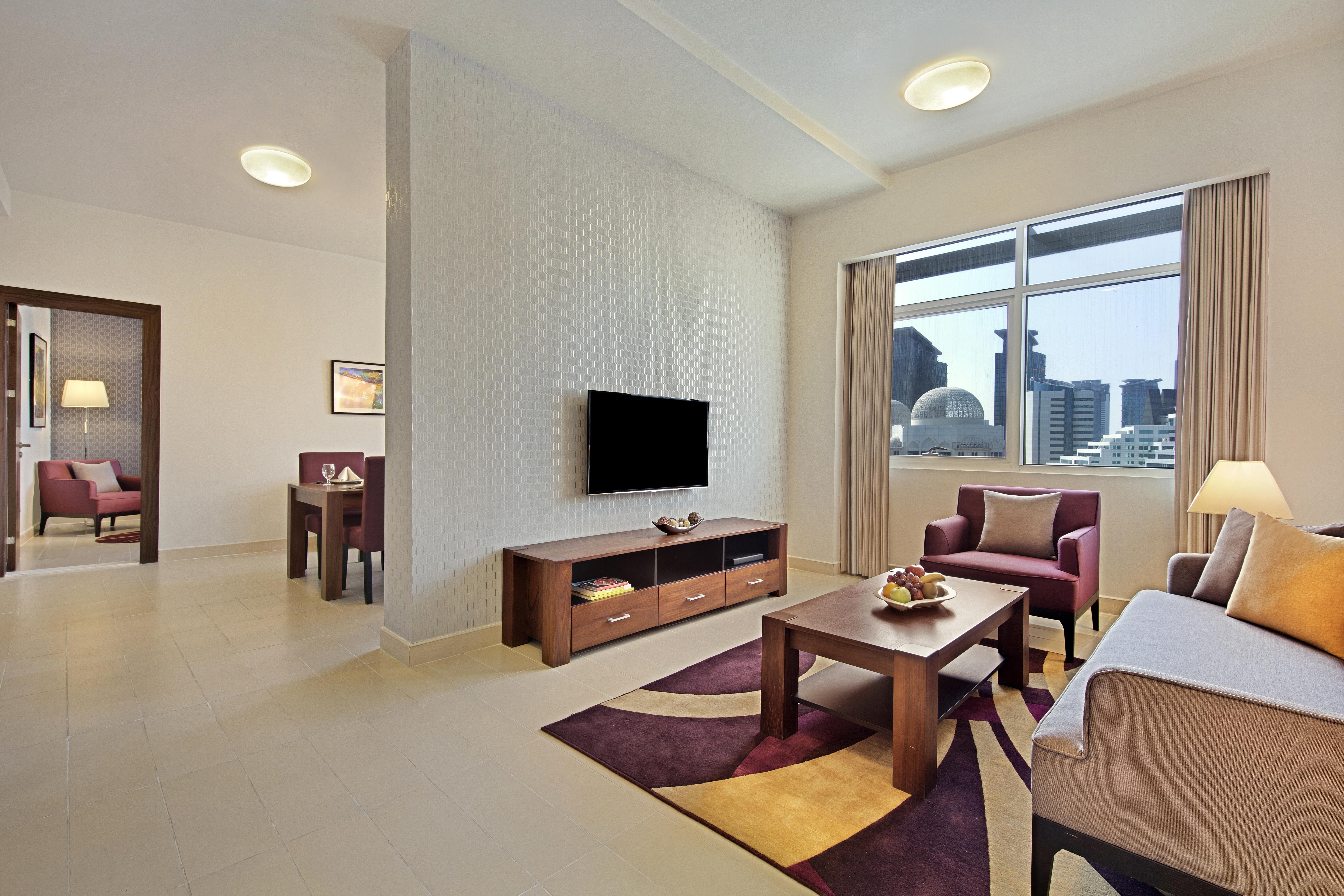 The Curve Aparthotel 4*