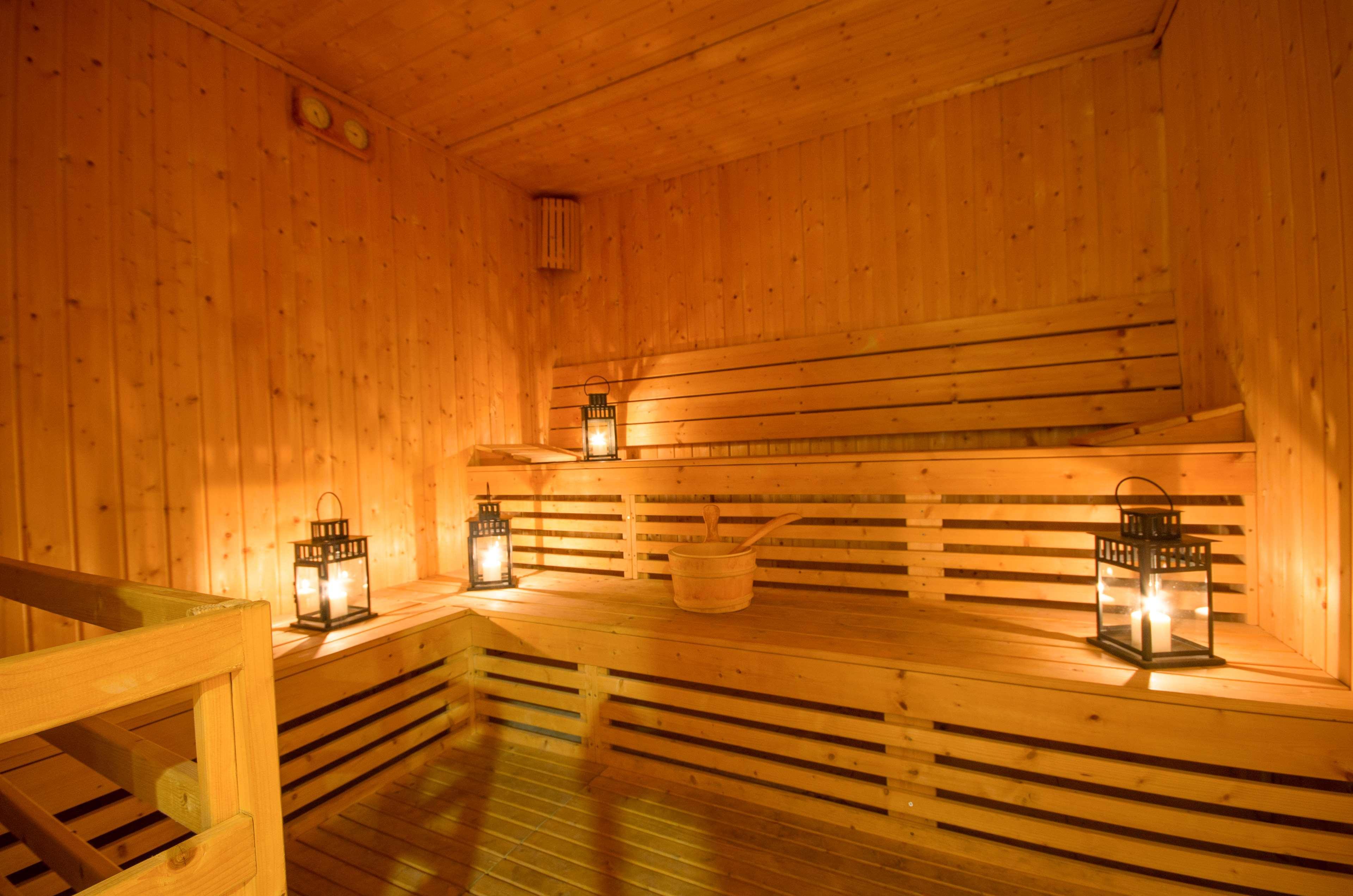 Western Khách sạn 4*
