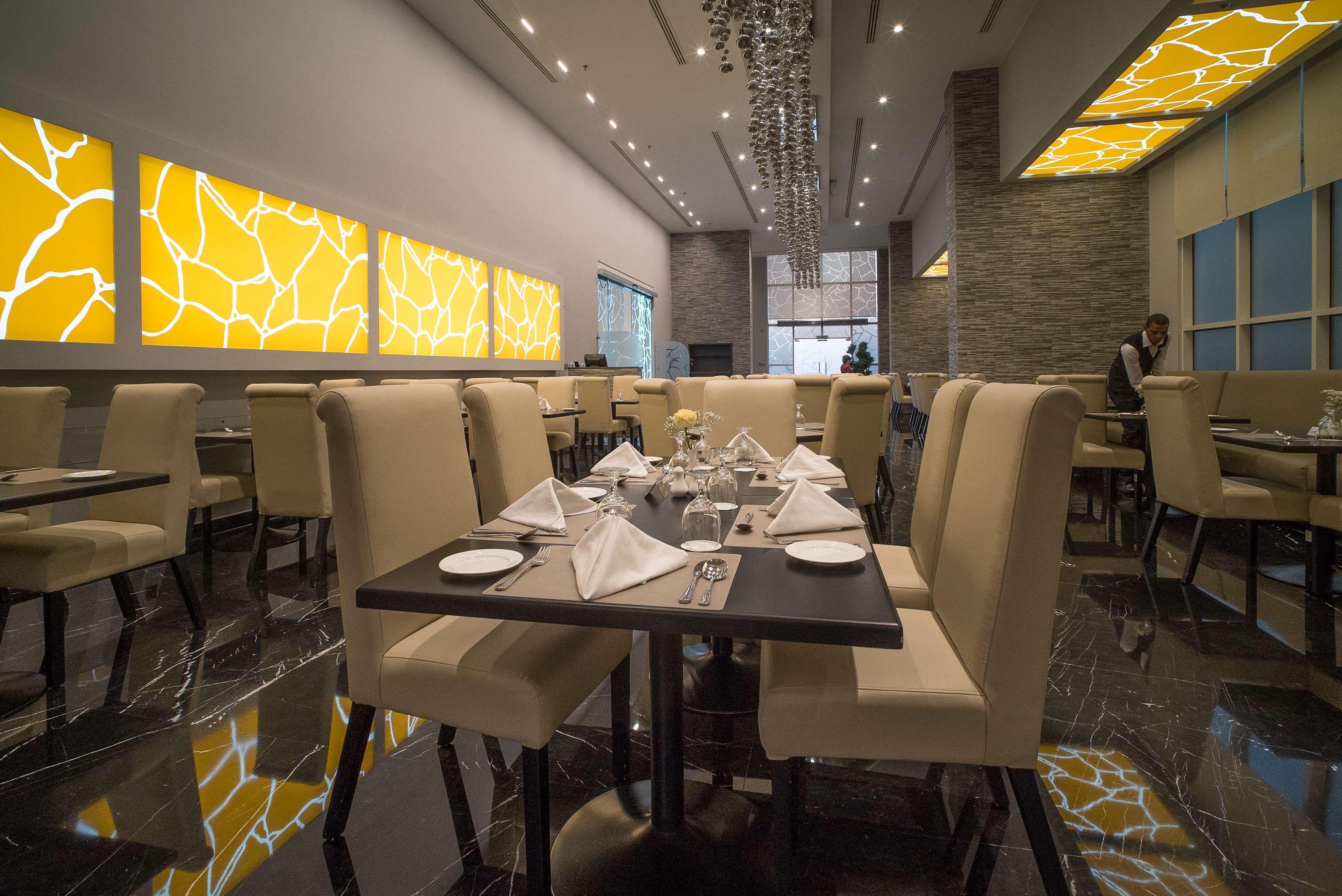 Khách sạn Western 4*