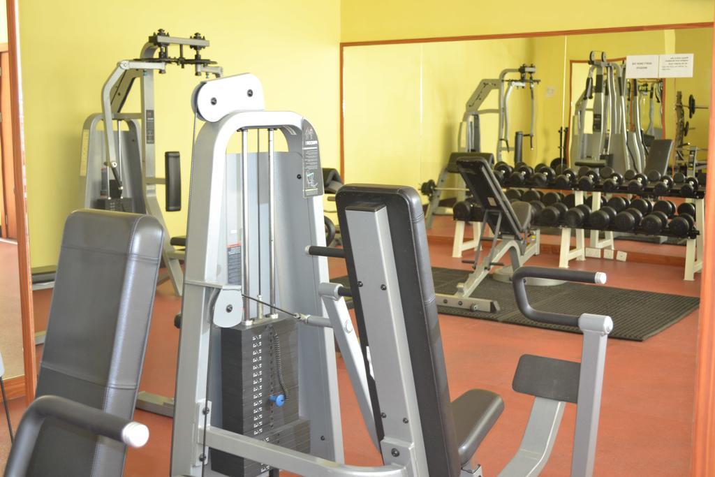 & Centre Aparthotel 4*