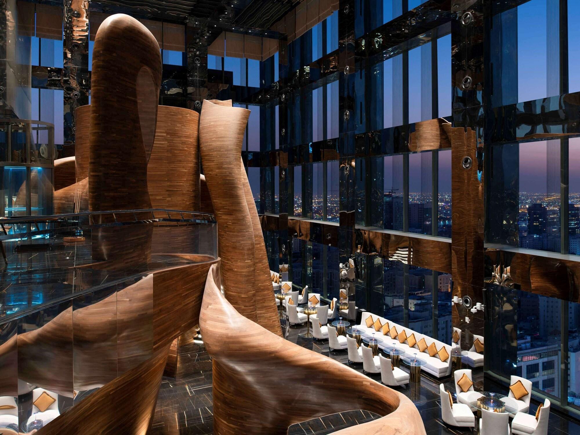 Banyan Tree 5*