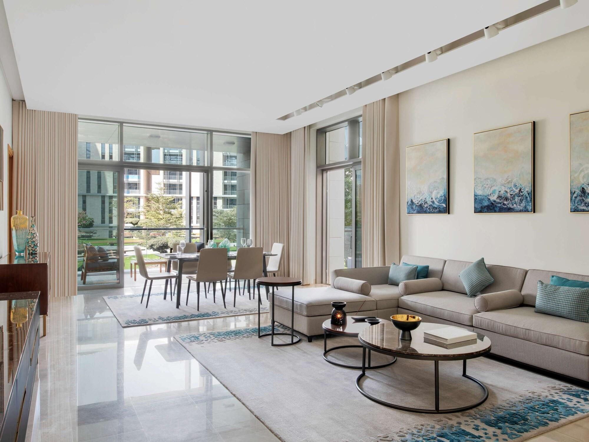Banyan Tree Hotel 5*