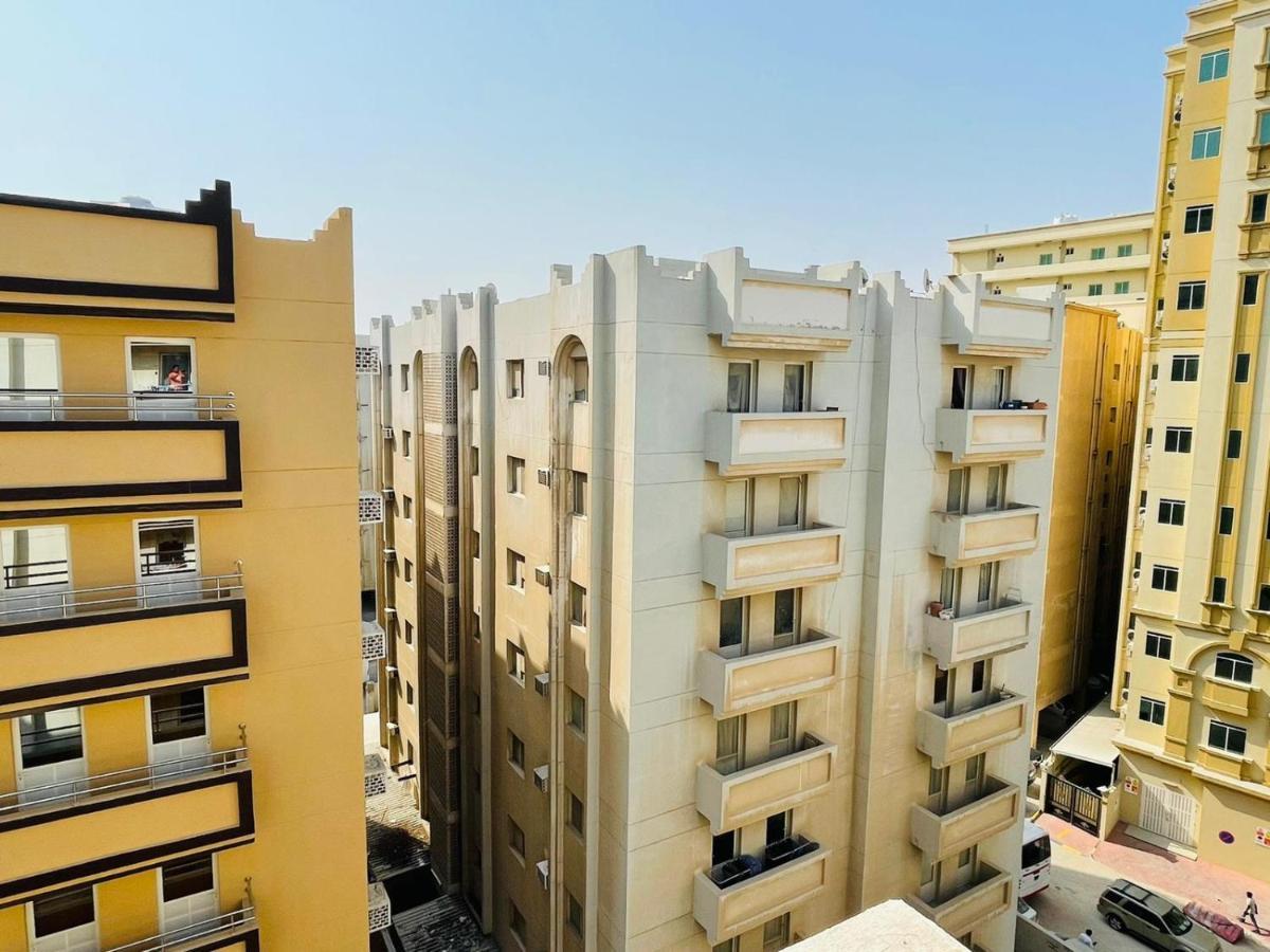 Guest house Avi Fully Furnished Doha