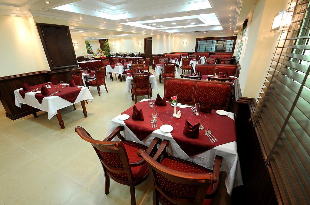 Khách sạn Crystal Palace Doha