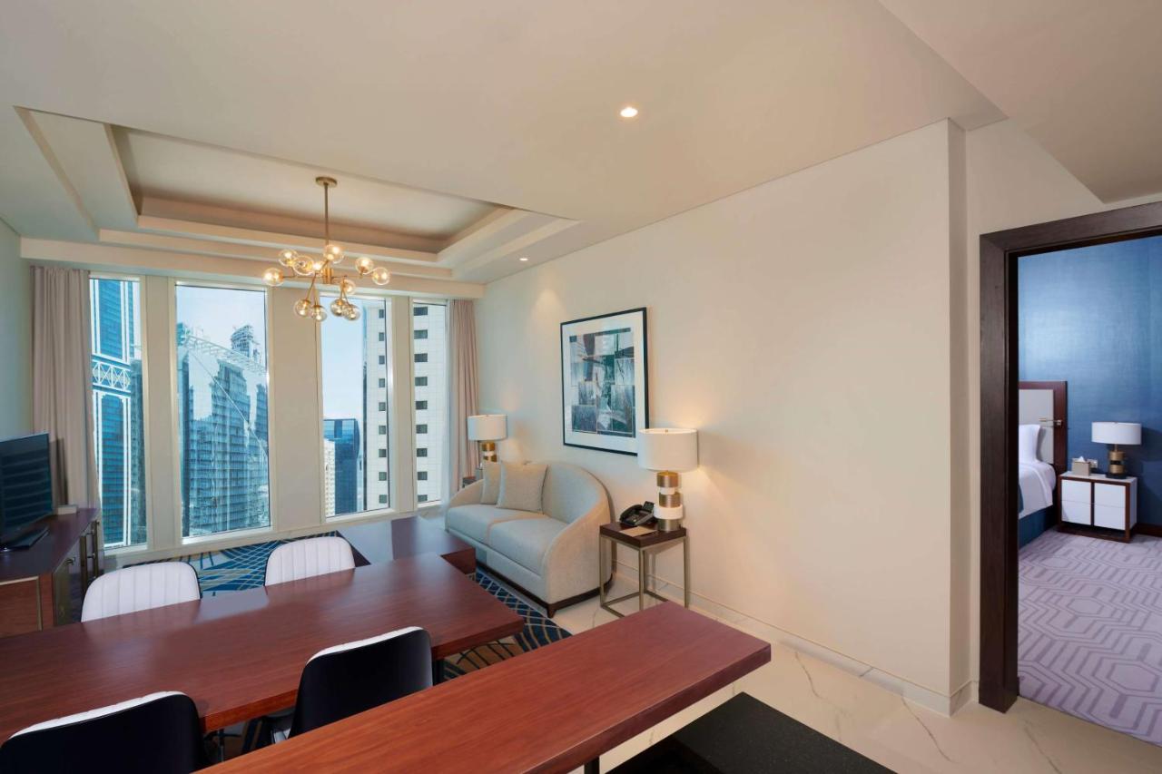 Wyndham Grand West Bay 5* Doha