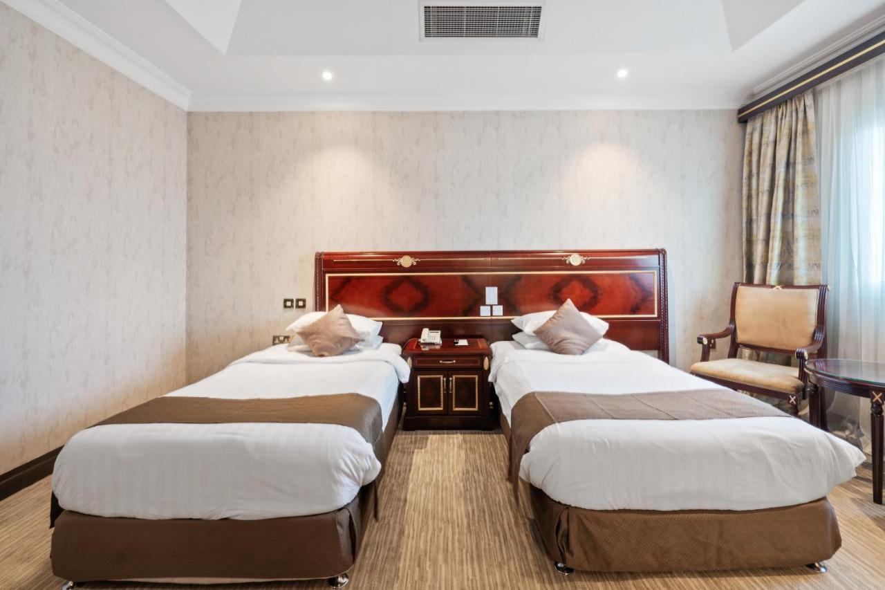Chairmen Hotel