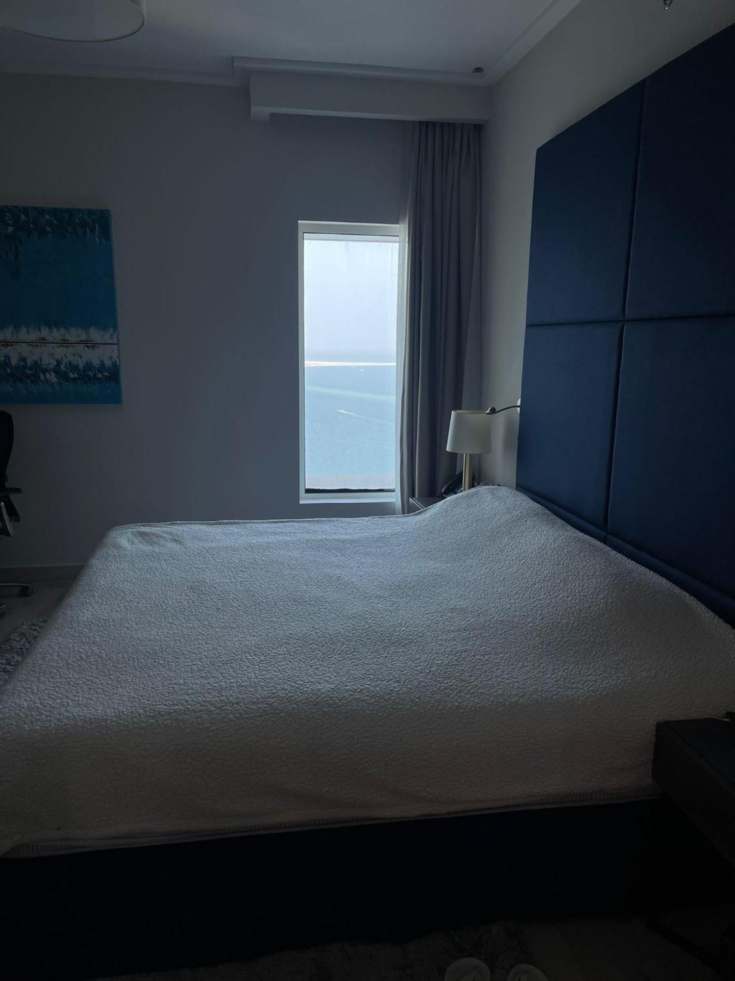 Sea View Flat In Central Căn hộ