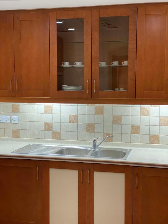 The Pearl Qatar, Luxury 2br Apartment, Marine View, Swimming Pool Gym