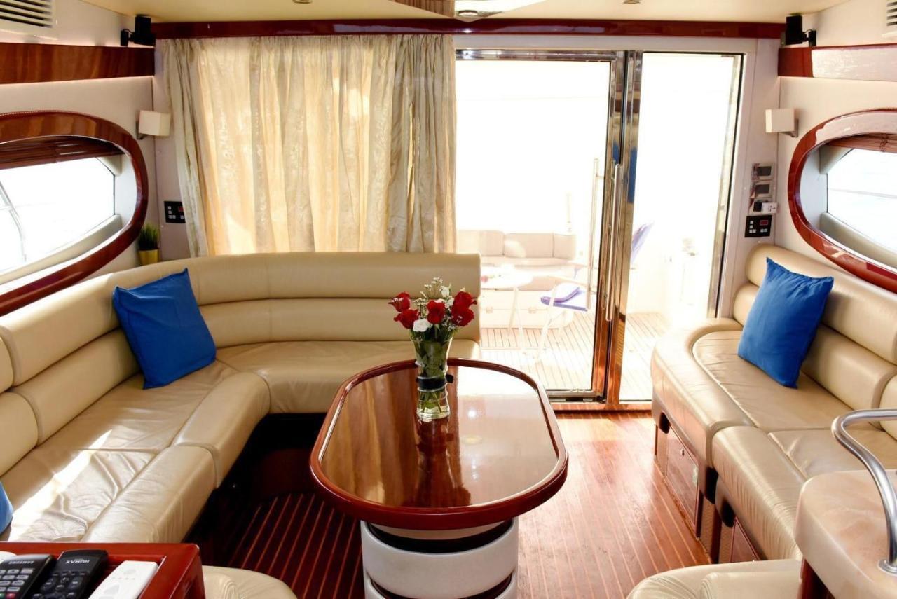 Botel Venice Yachts