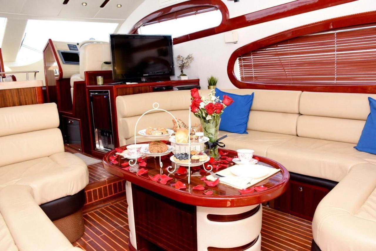 Botel Venice Yachts Doha