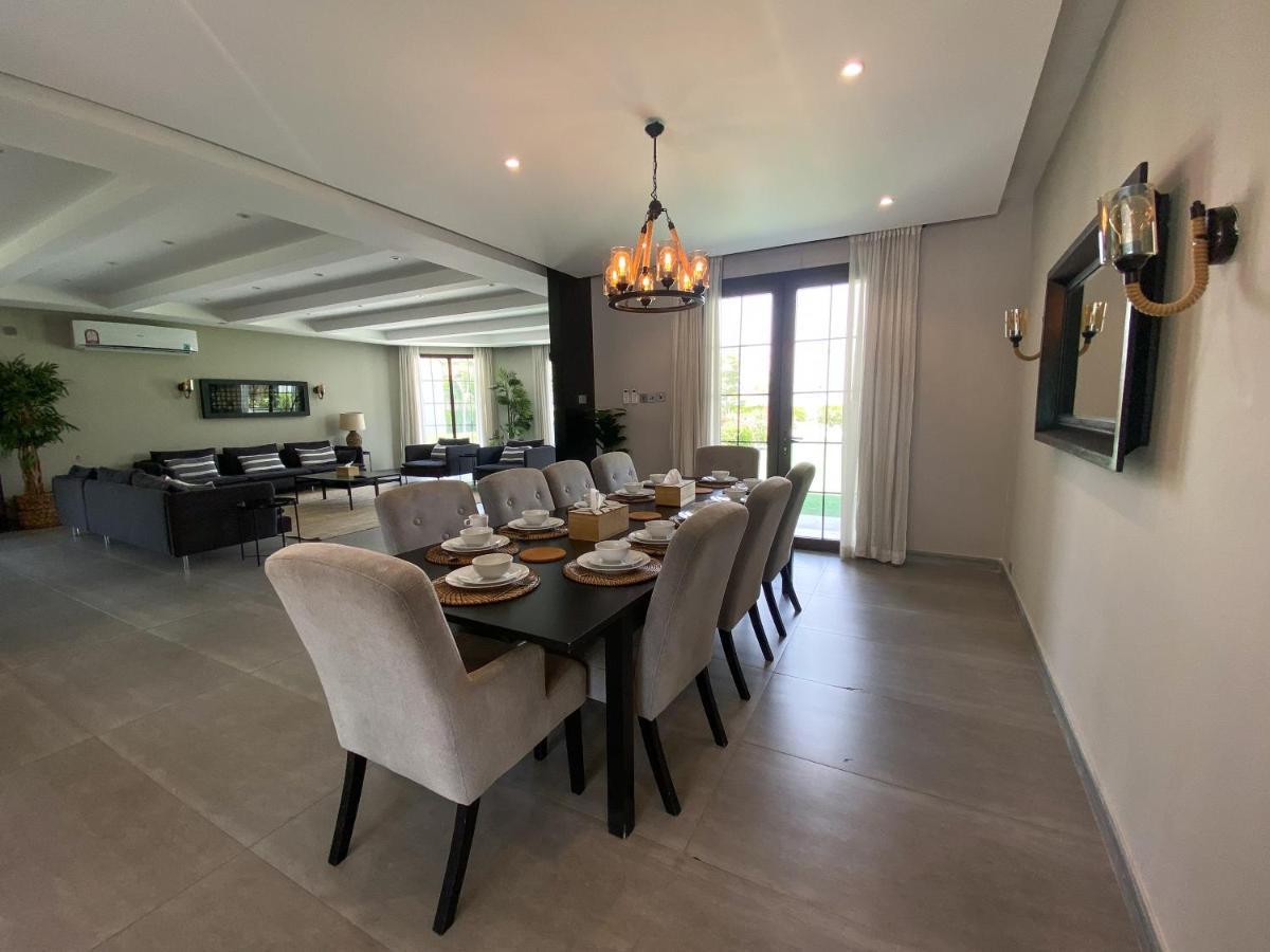 Chalet The Pool House Doha