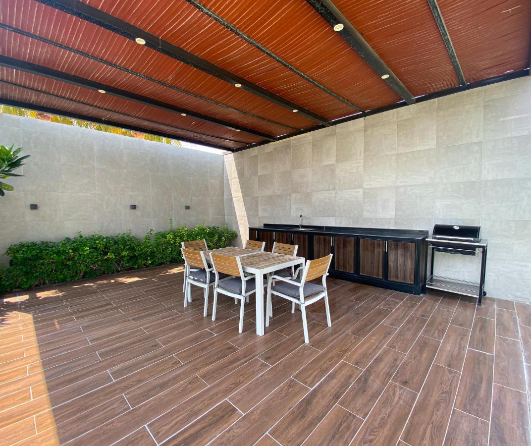 Chalet The Pool House