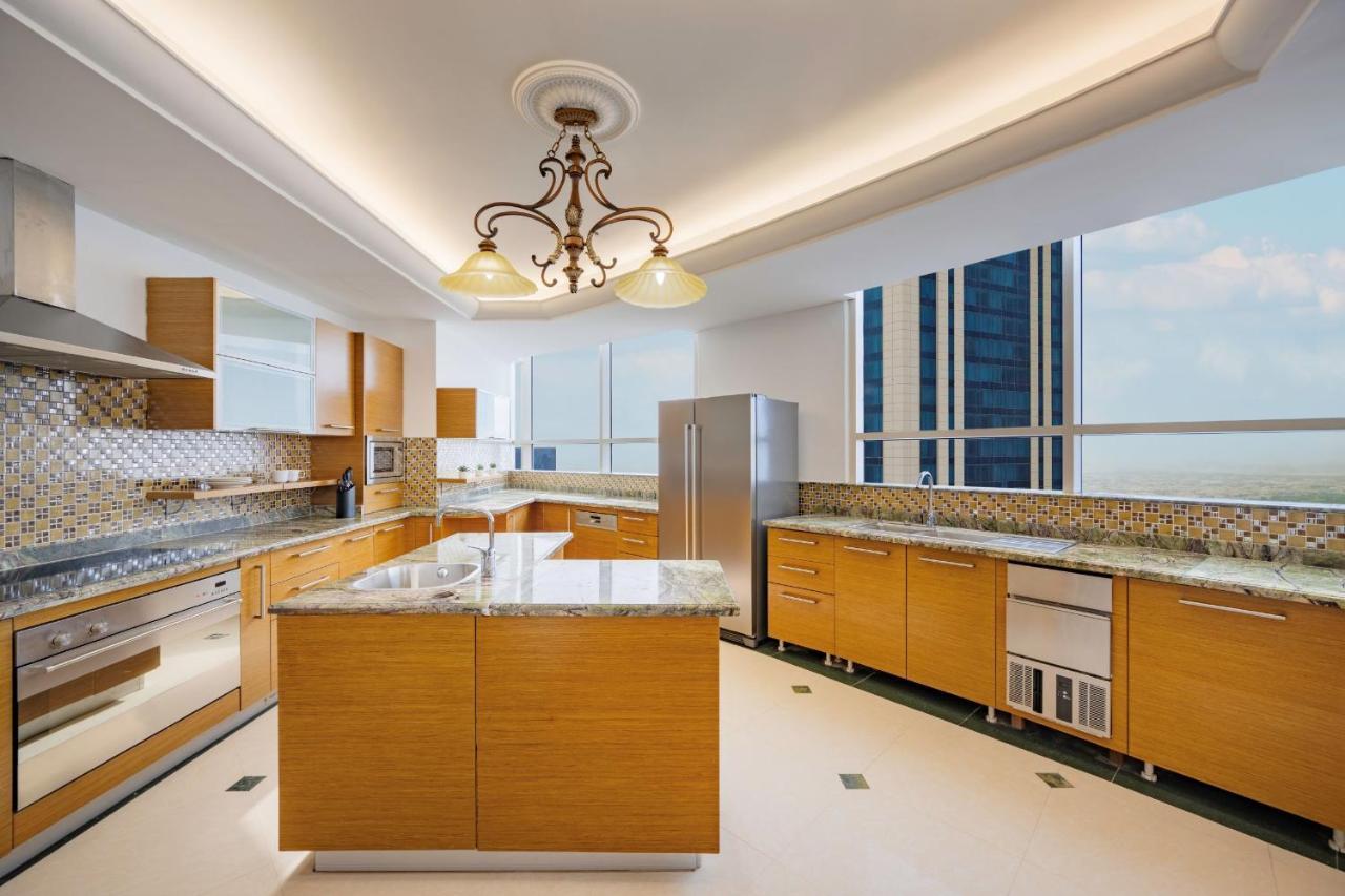 Khách sạn Dusit & - Doha