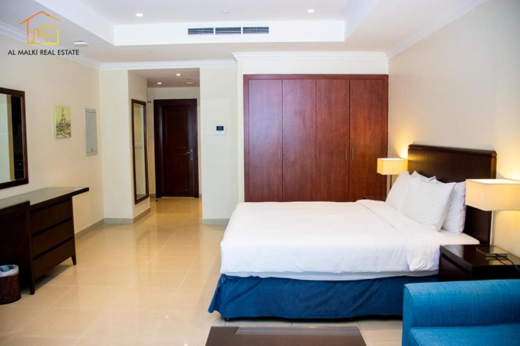Al Malki Tower At Pearl Qatar