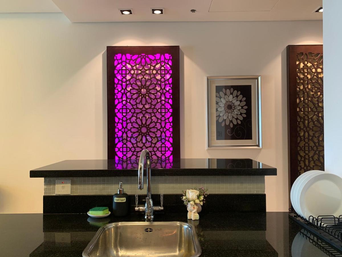 Luxury Furnished Studio In Pearl With Swimming Pool And Gym Apartment Doha