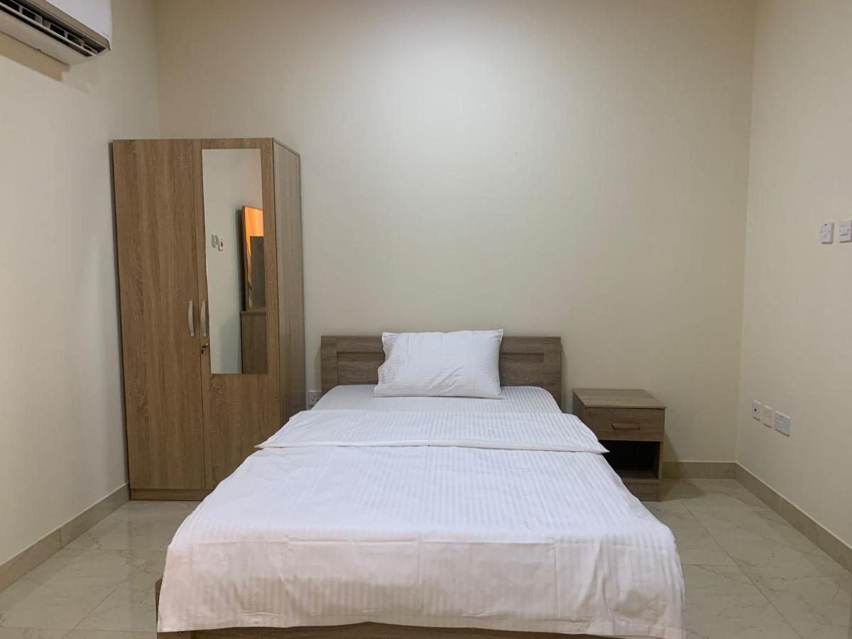 Furnished 5 Bedroom Located In The Heart Of With Shared Facilities Gasthof *