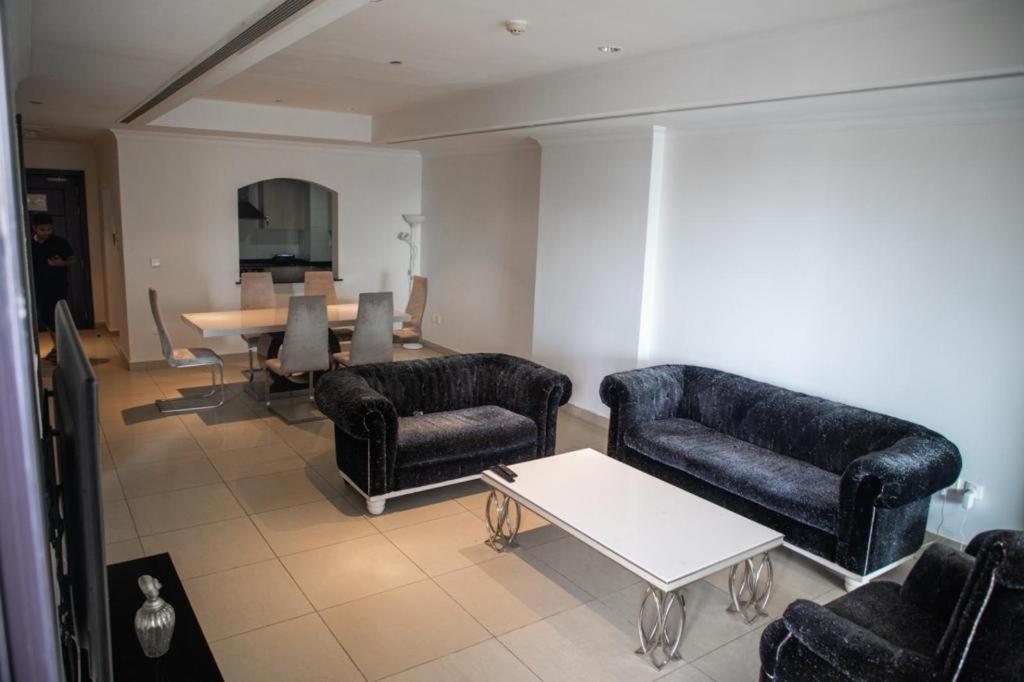 Al Malki Tower At Pearl Qatar Apartment *