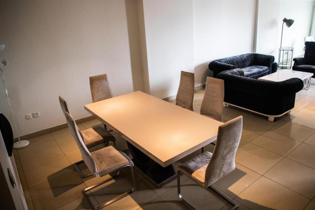 Al Malki Tower At Pearl Qatar Apartment Doha