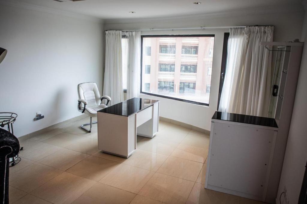 Al Malki Tower At Pearl Qatar Apartment *